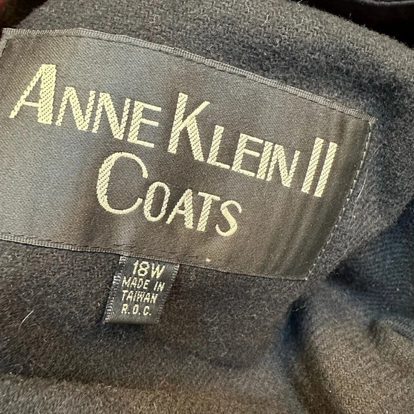 Vintage Anne Klein Black Wool Whimsigoth Velvet Trim Heavy Trench Coat Size 18W - Picture 7 of 9